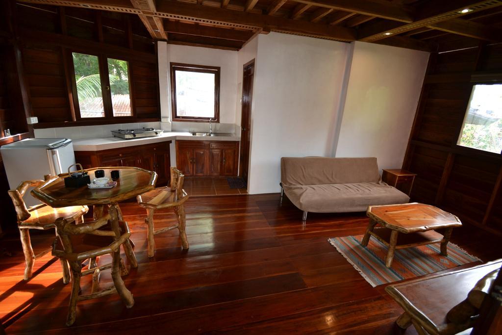 Pahiluna Guesthouse 팡라오 외부 사진